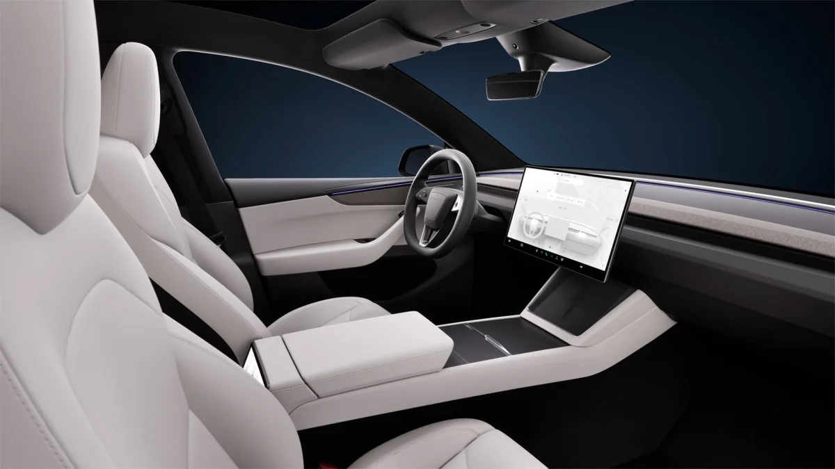 Tesla Model Y Premium İçin Avrupa’da Büyük Değişiklik: Siyah-Beyaz İç Mekanın Yerini Zen Grey Aldı